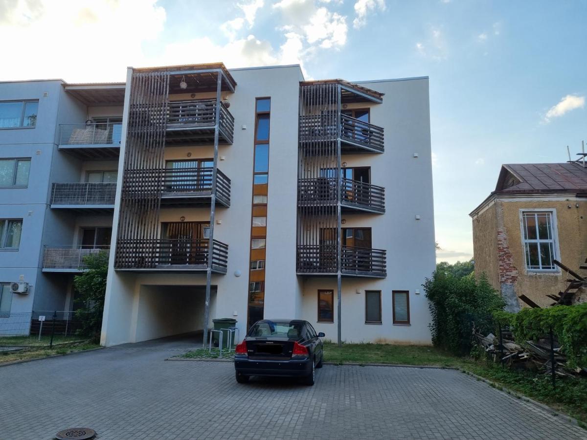 R63 Apartment With Terrace Tartu Exterior photo